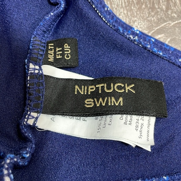 Nip Tuck Joann Bikini Top Blue Medallion Multi Fit Cup US 8 - Picture 10 of 16